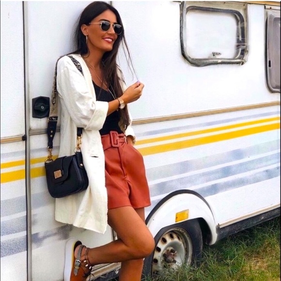 *Blogger Fav* New Zara Rust red faux leather belted shorts Size XS - Picture 5 of 10